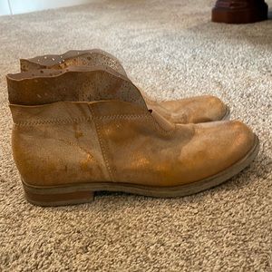 Sundance ankle boots wood heel.